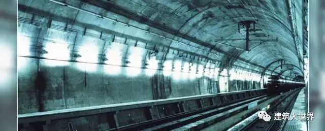 世界上最炫酷的27條海底隧道！_2